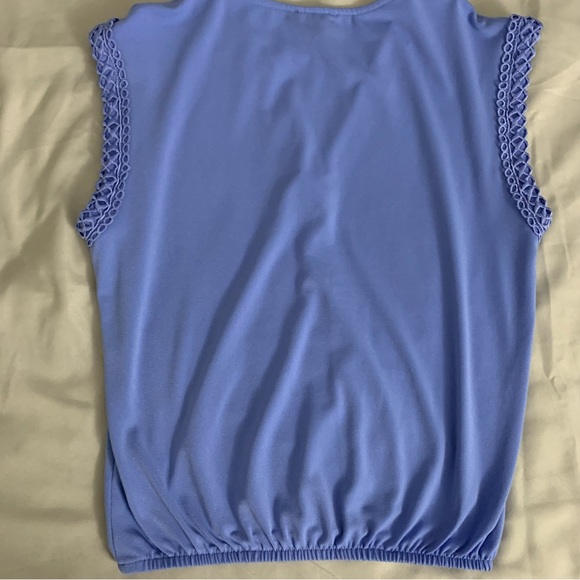 EXPRESS Blue/Periwinkle Short Sleeve Top with Bubble Hem & Crochet sleeve - Picture 11 of 11